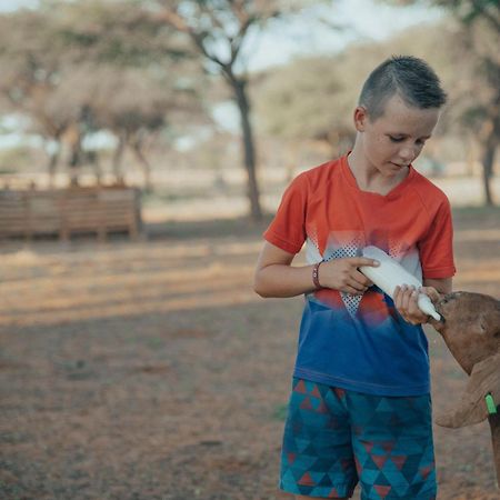 Africa Awaits Lodge & Safaris Gobabis Buitenkant foto