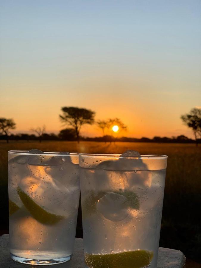 Africa Awaits Lodge & Safaris Gobabis Buitenkant foto